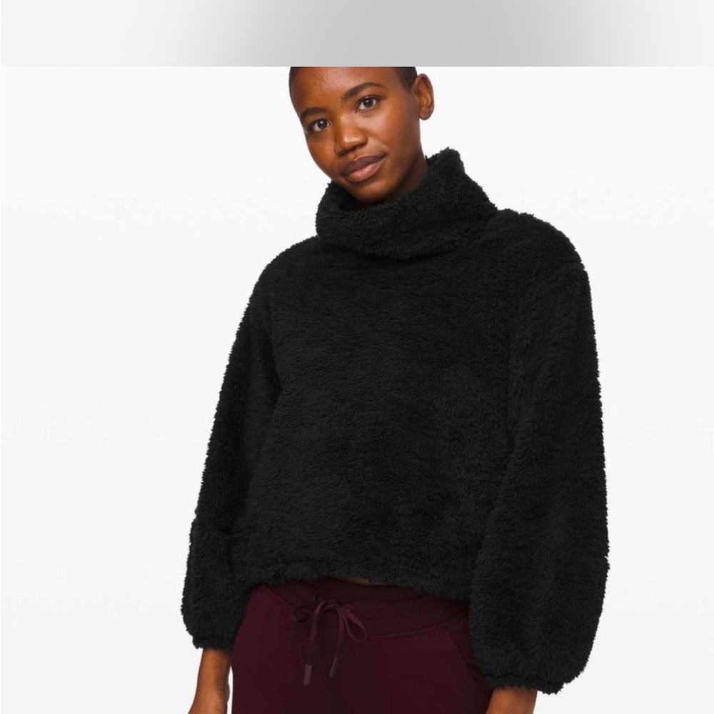 Lululemon warmth restore pullover Sherpa